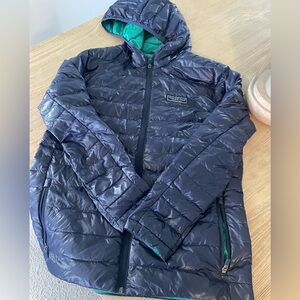 Vineyard vines Blue  light PufferJacket with boys kids XL worn a few times only.